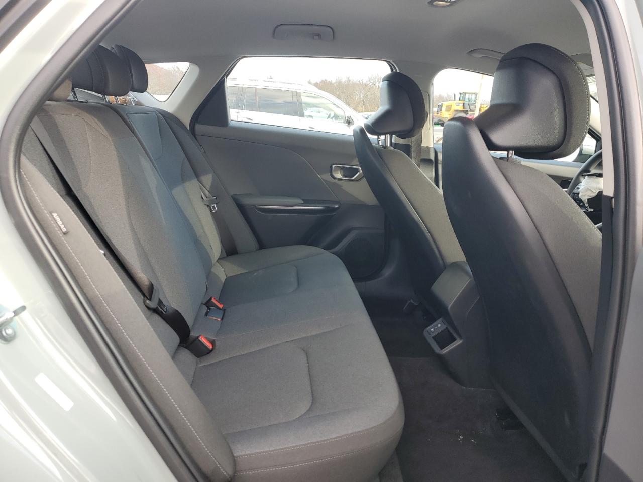 2025 Kia K4 Lx VIN: 3KPFT4DE8SE121819 Lot: 92526865