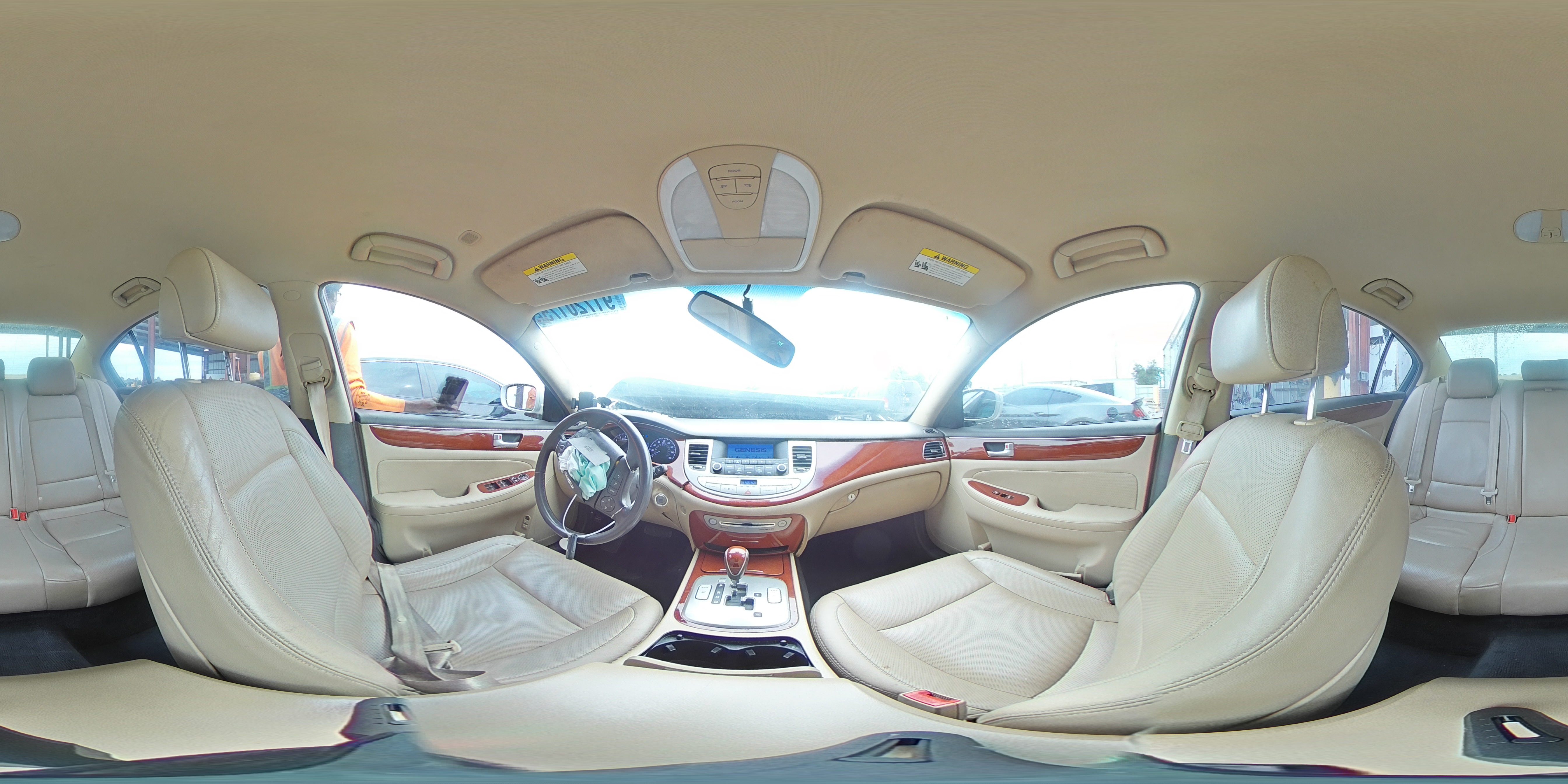 2013 Hyundai Genesis 3.8L VIN: KMHGC4DD5DU210372 Lot: 91720175