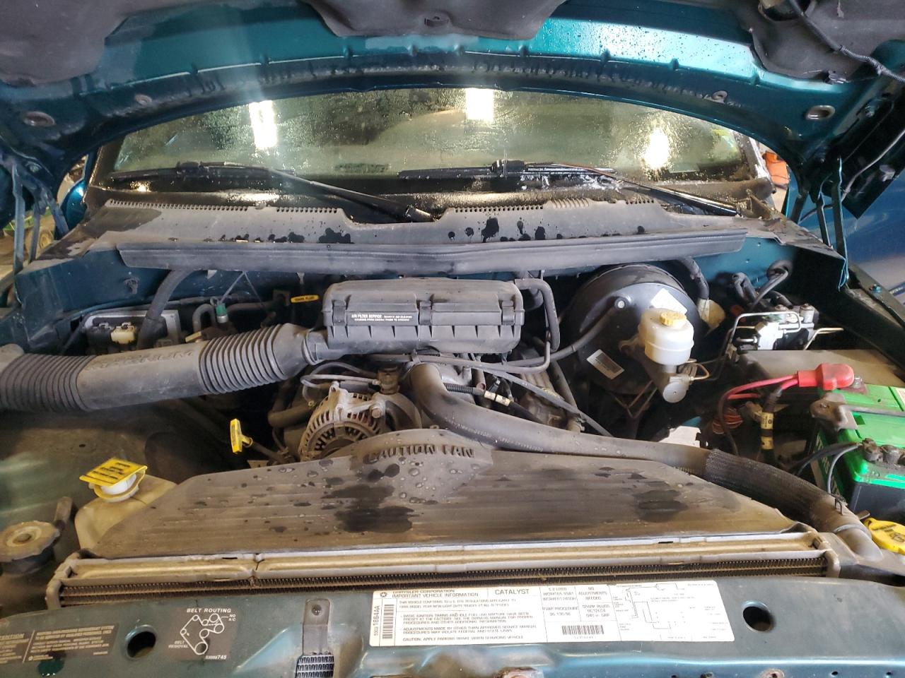 1998 Dodge Ram 1500 VIN: 3B7HC13Y6WG210074 Lot: 92513165