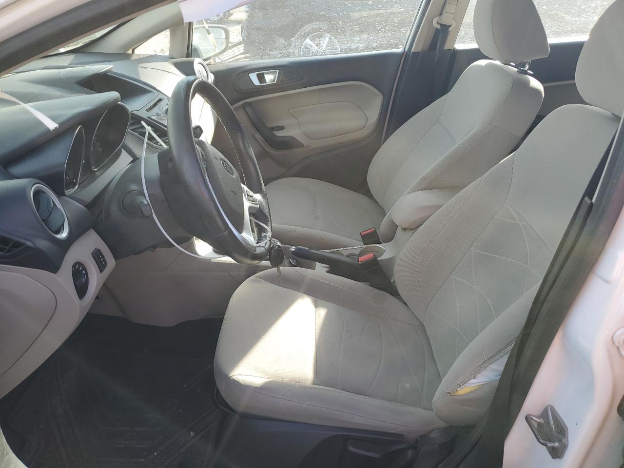 2014 Ford Fiesta Se VIN: 3FADP4EJ6EM157063 Lot: 93109485