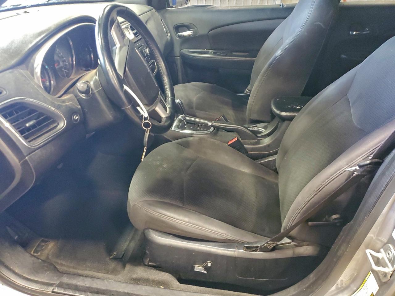 2014 Chrysler 200 Touring VIN: 1C3CCBBB9EN128752 Lot: 93418985