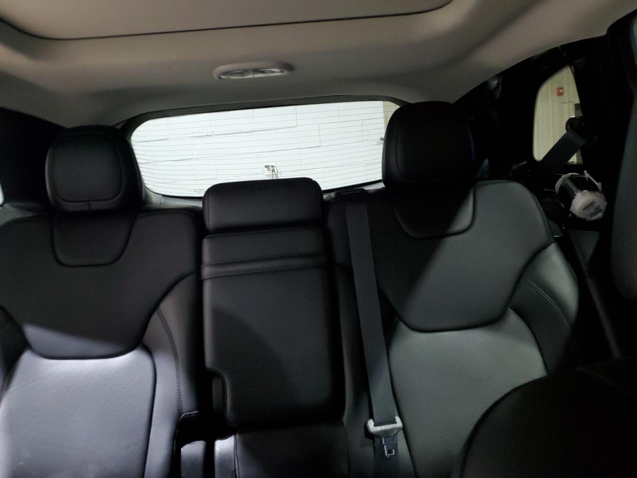 2018 Jeep Cherokee Overland VIN: 1C4PJMJX5JD564865 Lot: 92675105