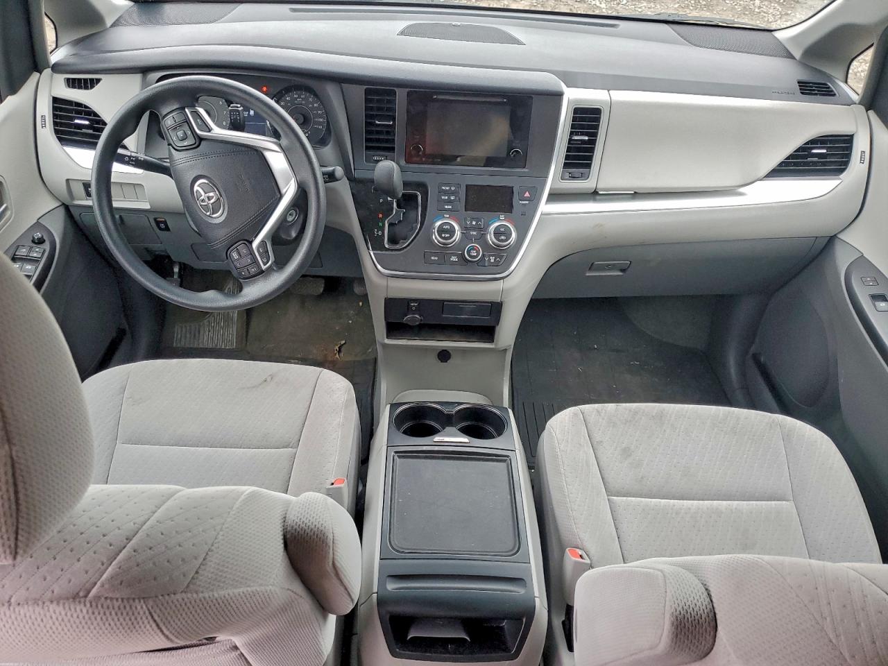 2016 Toyota Sienna Le VIN: 5TDJK3DC2GS145231 Lot: 92191985