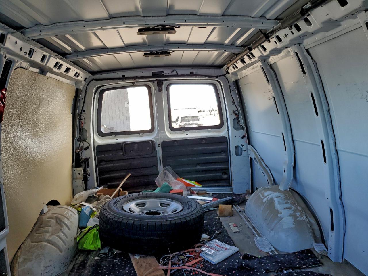 2017 Chevrolet Express G2500 VIN: 1GCWGAFG0H1192249 Lot: 94146135