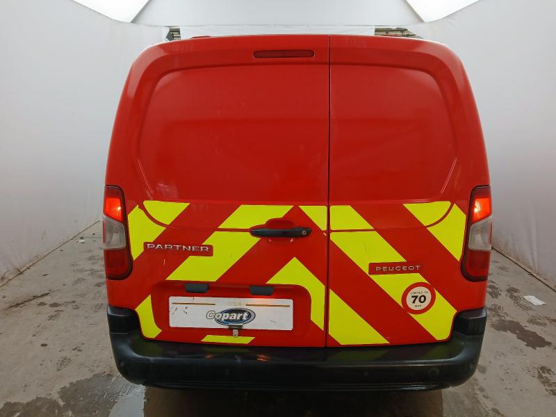 2019 PEUGEOT PARTNER S L2 