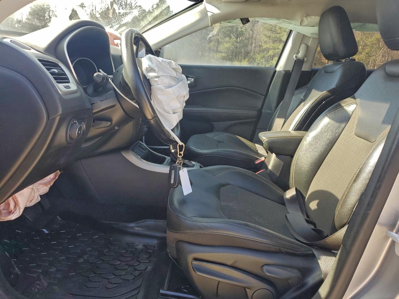 2020 Jeep Compass Latitude VIN: 3C4NJCBB4LT143057 Lot: 93948525