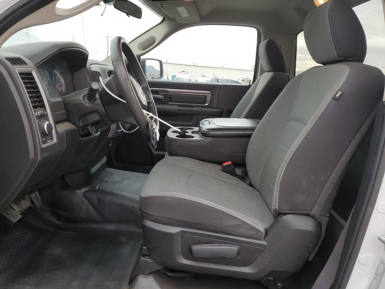 2022 Ram 1500 Classic Tradesman VIN: 3C6JR6DG7NG330524 Lot: 92104965