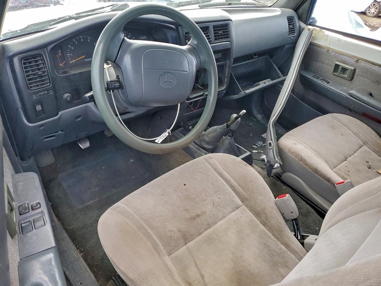 1997 Toyota Tacoma Xtracab VIN: 4TAWN72N5VZ227390 Lot: 84593855