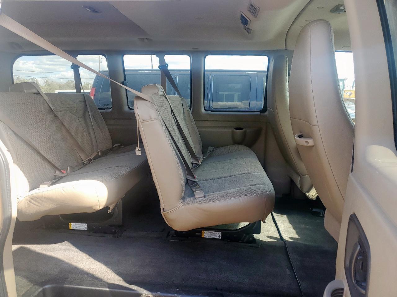 2012 Chevrolet Express G2500 Lt VIN: 1GAWGRFAXC1118574 Lot: 92643535