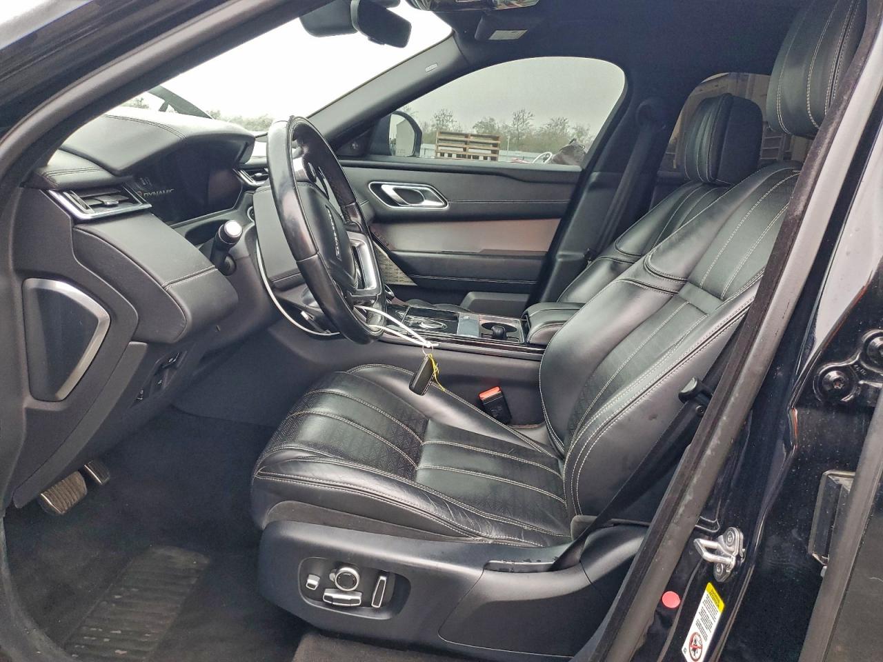 2018 Land Rover Range Rover Velar R-Dynamic Hse VIN: SALYM2RV7JA758150 Lot: 94333295