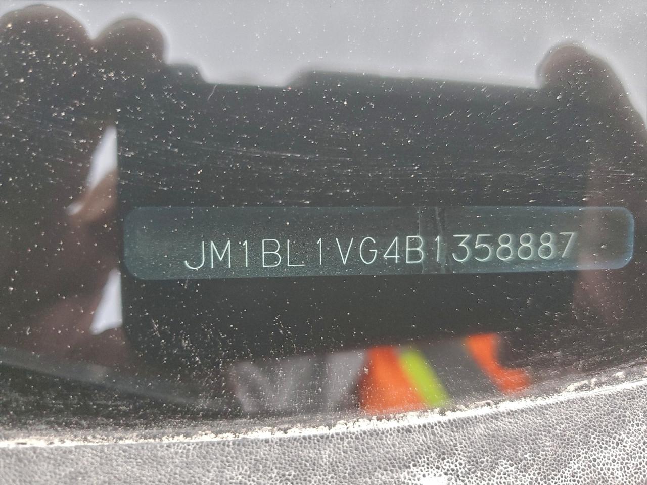 2011 Mazda 3 I VIN: 358887 Lot: 86063435