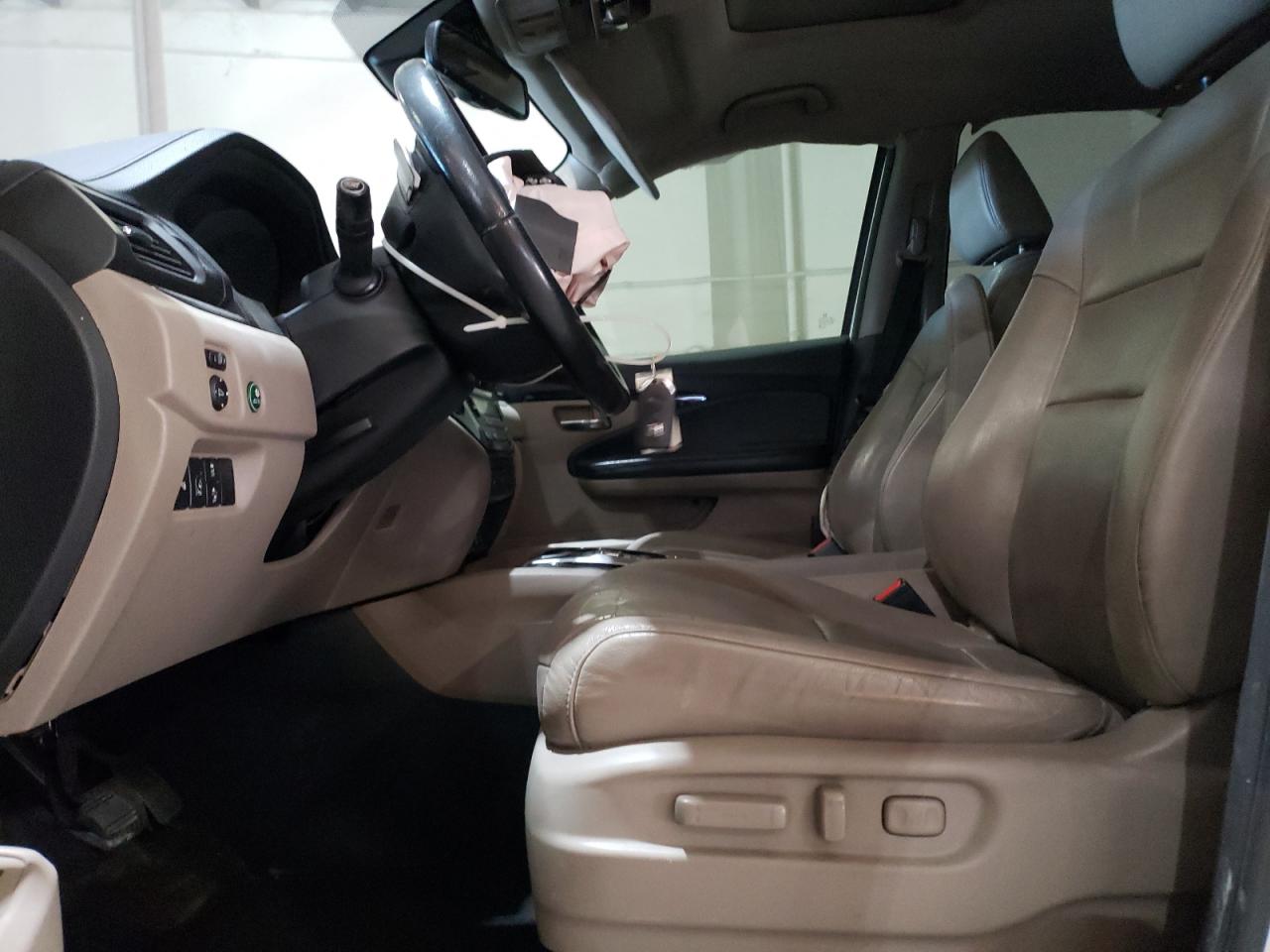 2016 Honda Pilot Touring VIN: 5FNYF5H99GB015416 Lot: 92543765