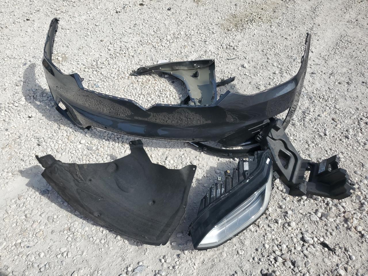 2017 Tesla Model X VIN: 5YJXCBE24HF070223 Lot: 89687385