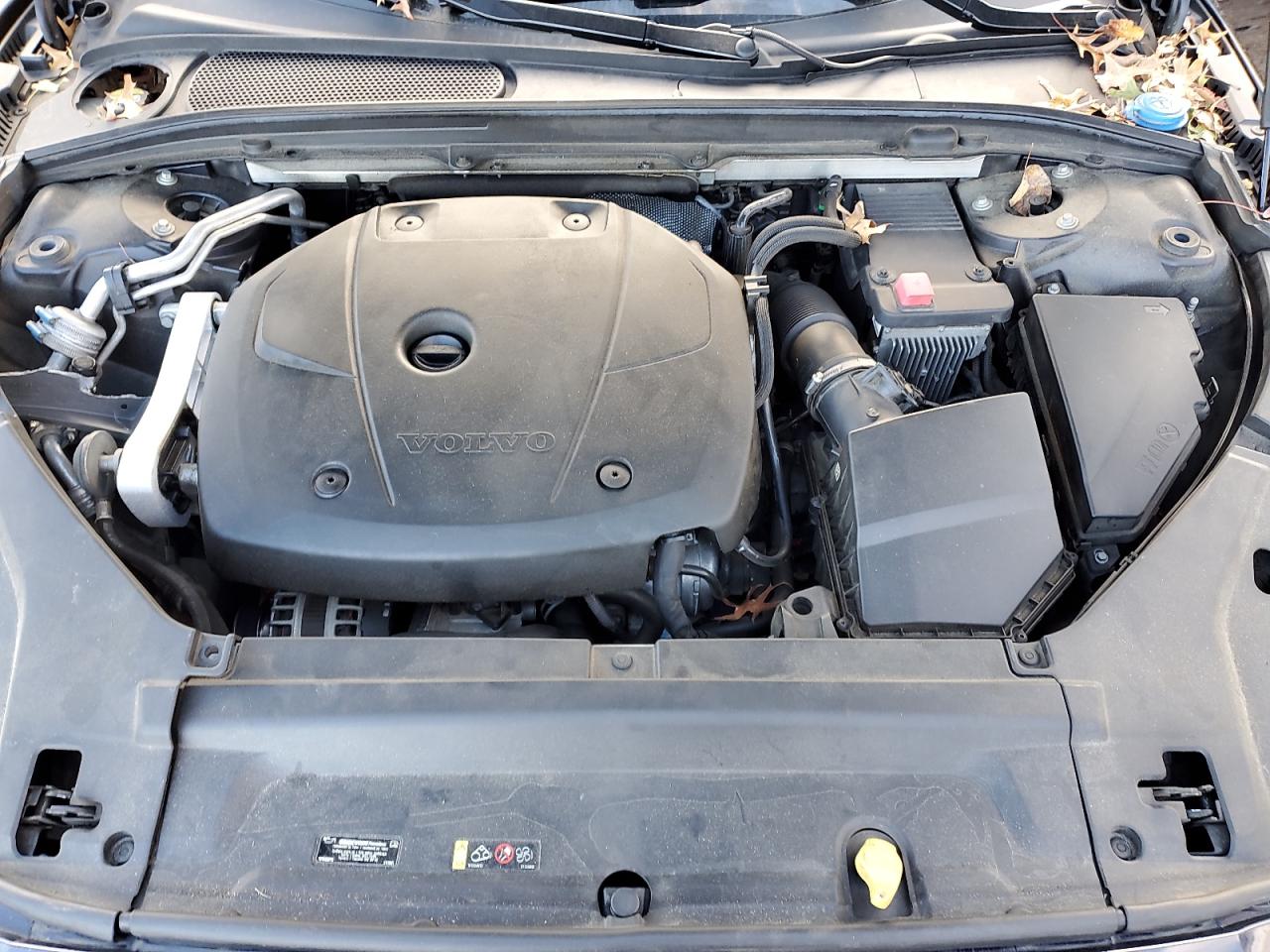 2017 Volvo S90 T5 Momentum VIN: YV1102AK1H1003585 Lot: 92341795