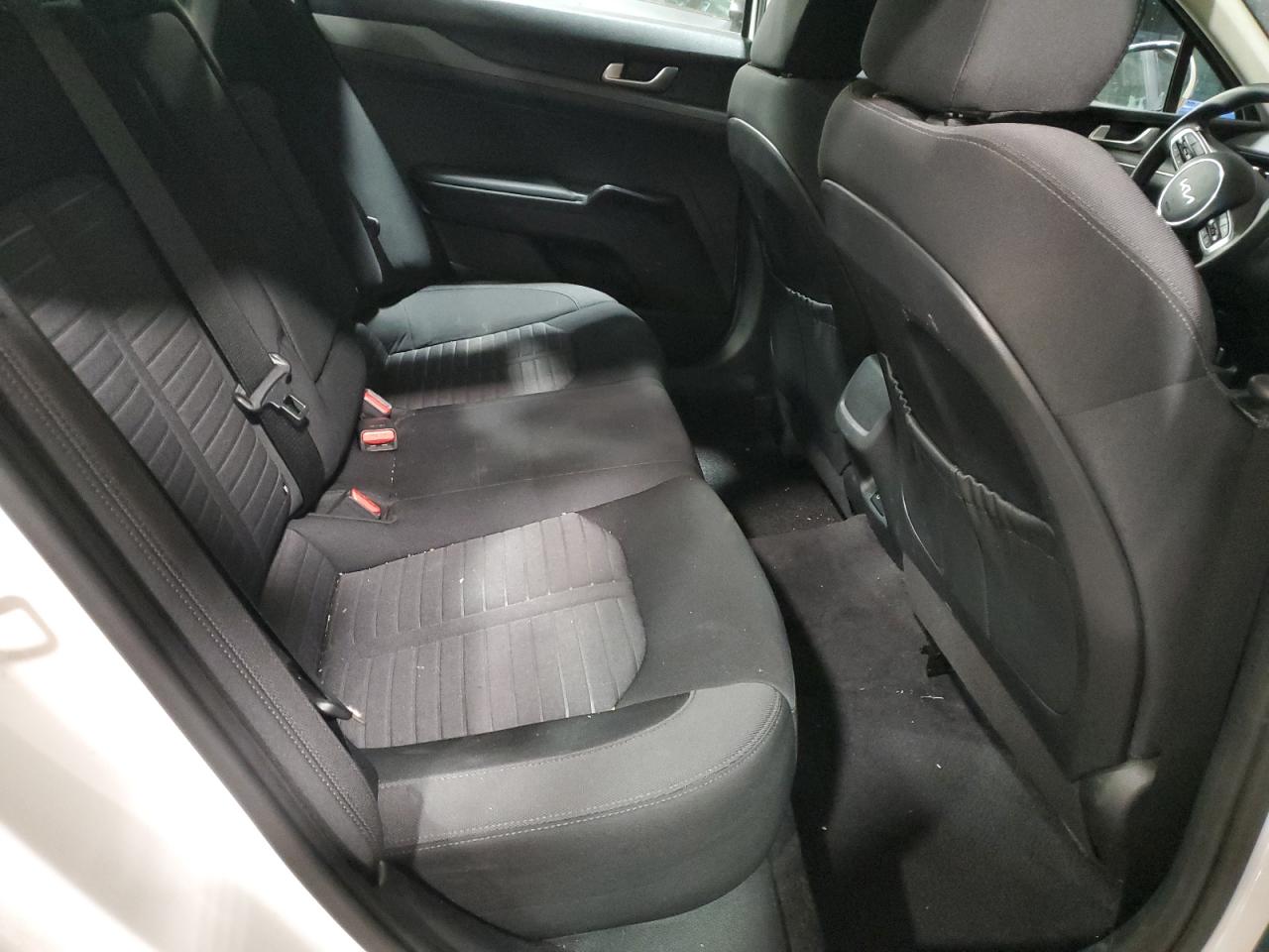 2025 Kia K5 Lxs VIN: KNAG24J7XS5321428 Lot: 92869245