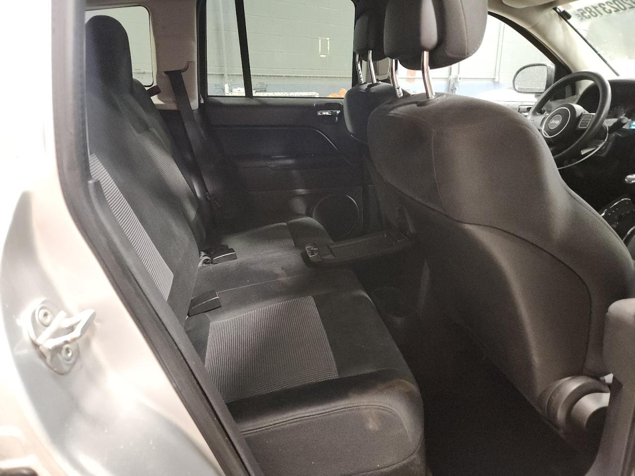 2013 Jeep Compass Sport VIN: 1C4NJDBB8DD272108 Lot: 92023185