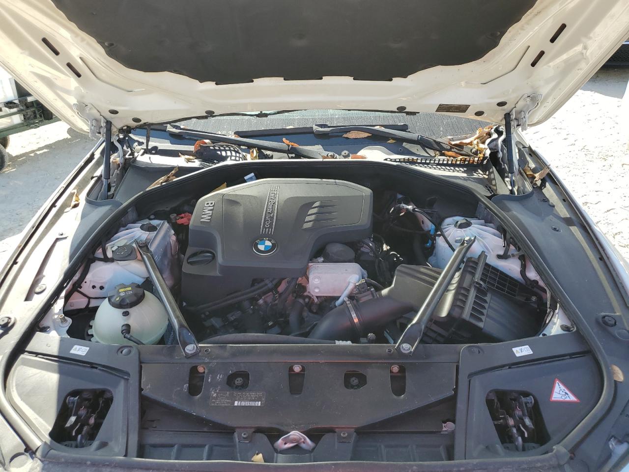 2015 BMW 528 I VIN: WBA5A5C57FD512585 Lot: 92397055