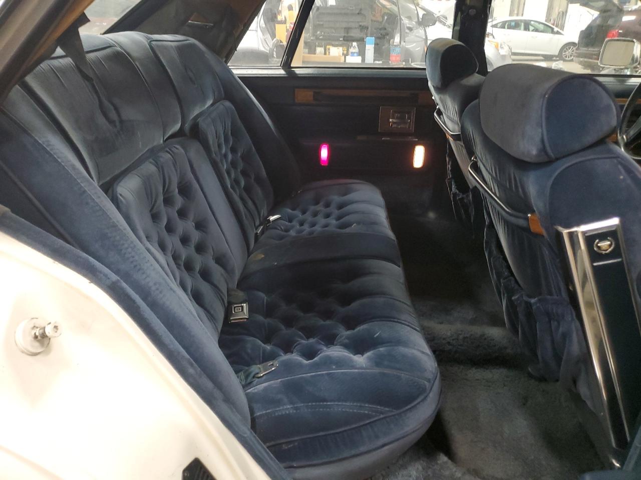 1985 Cadillac Seville VIN: 1G6KS6988FE838662 Lot: 92235385