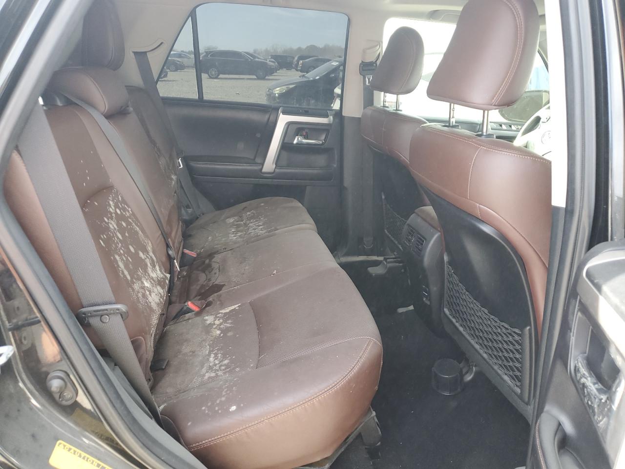 2015 Toyota 4Runner Sr5/Sr5 Premium VIN: JTEBU5JR0F5248005 Lot: 92655665