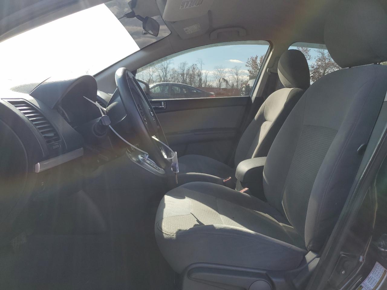 2011 Nissan Sentra 2.0 VIN: 3N1AB6AP5BL650688 Lot: 92028795