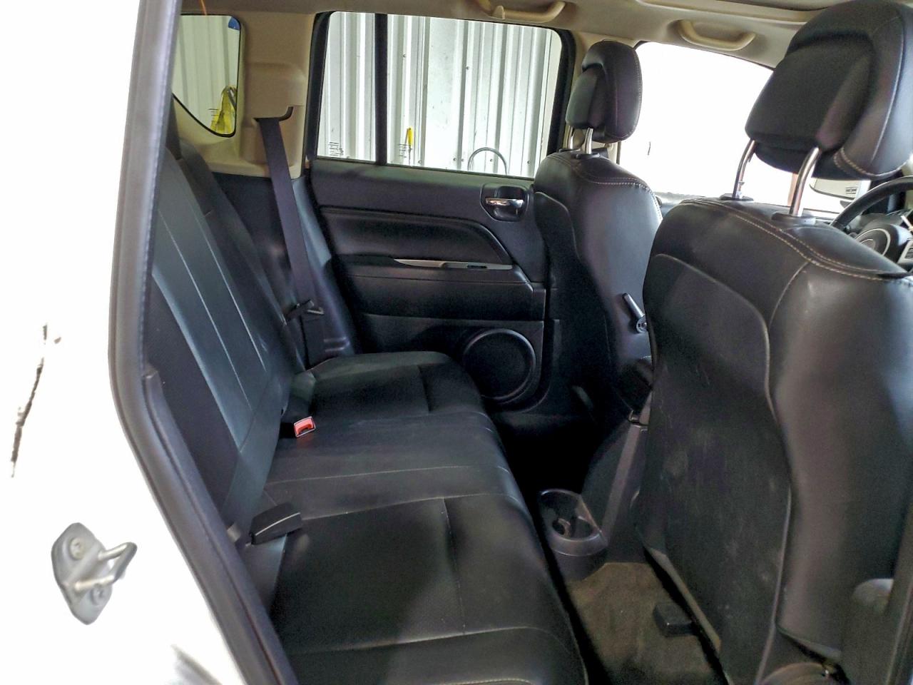 2017 Jeep Compass Latitude VIN: 1C4NJDEB2HD109522 Lot: 94155335