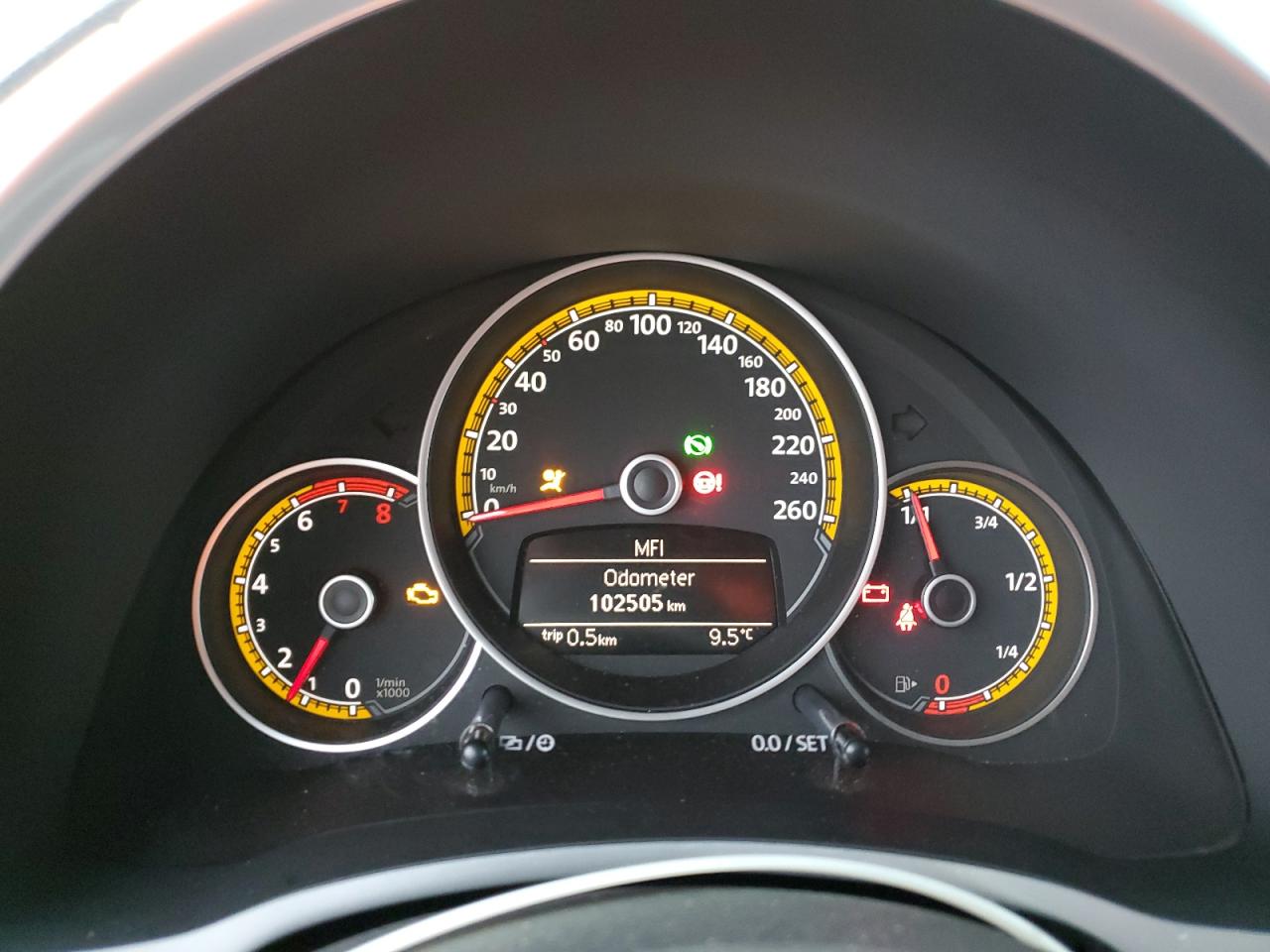 2018 Volkswagen Beetle Dune VIN: 3VWTDAAT4JM504370 Lot: 90785625