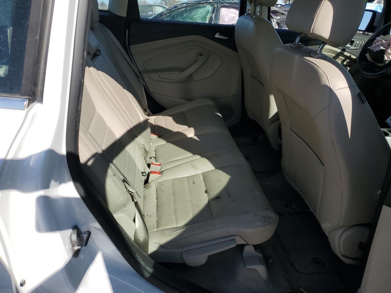 2016 Ford C-Max Sel VIN: 1FADP5BU8GL111064 Lot: 92590895