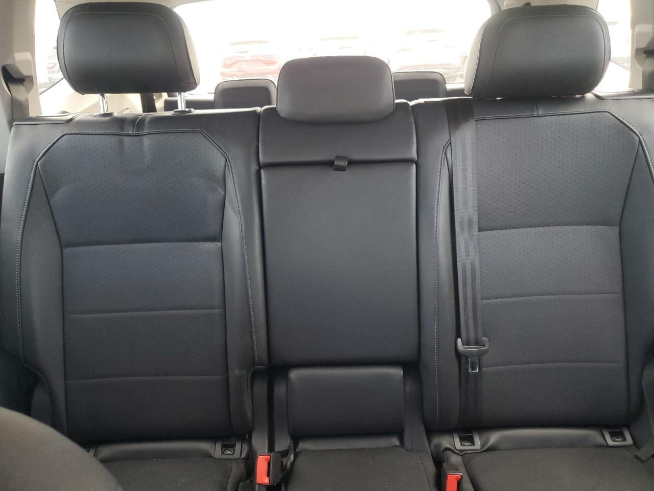 2018 Volkswagen Tiguan Se VIN: 3VV3B7AX1JM086706 Lot: 91615405