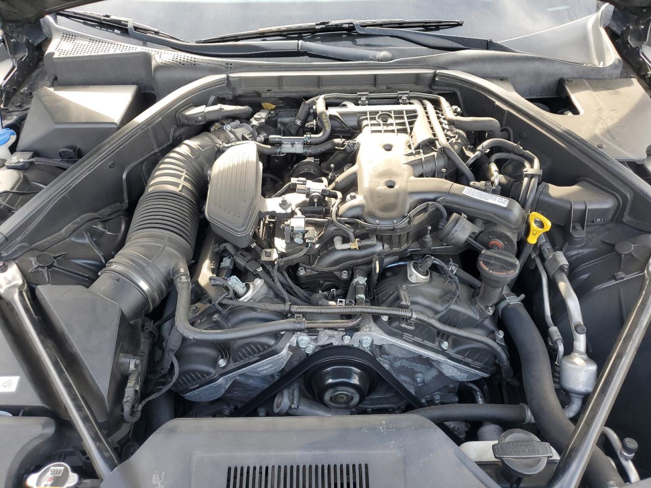 2015 Hyundai Genesis 3.8L VIN: KMHGN4JE5FU098991 Lot: 92470275