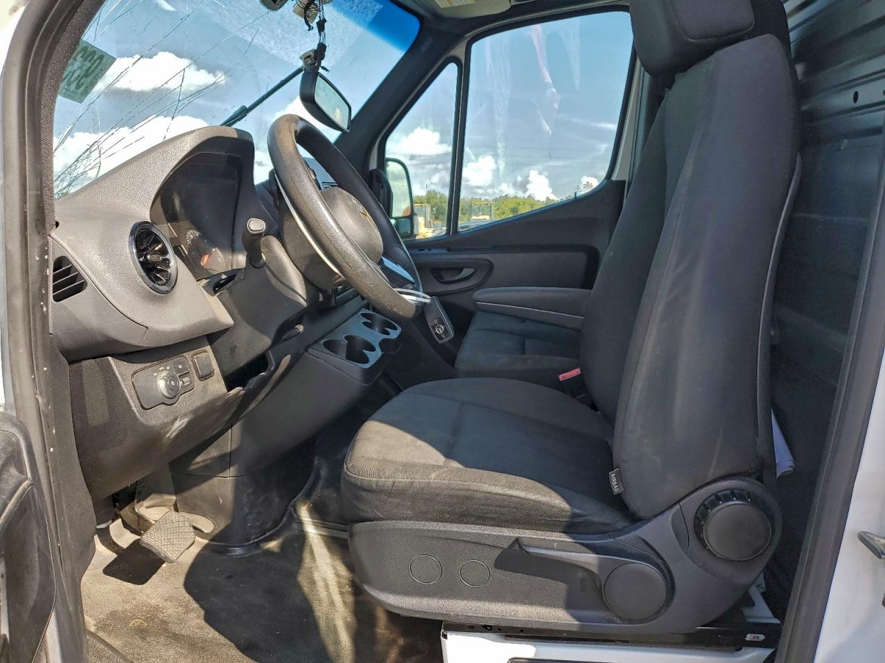 2019 Mercedes-Benz Sprinter 2500/3500 VIN: WD3PF0ED3KT008498 Lot: 93393445