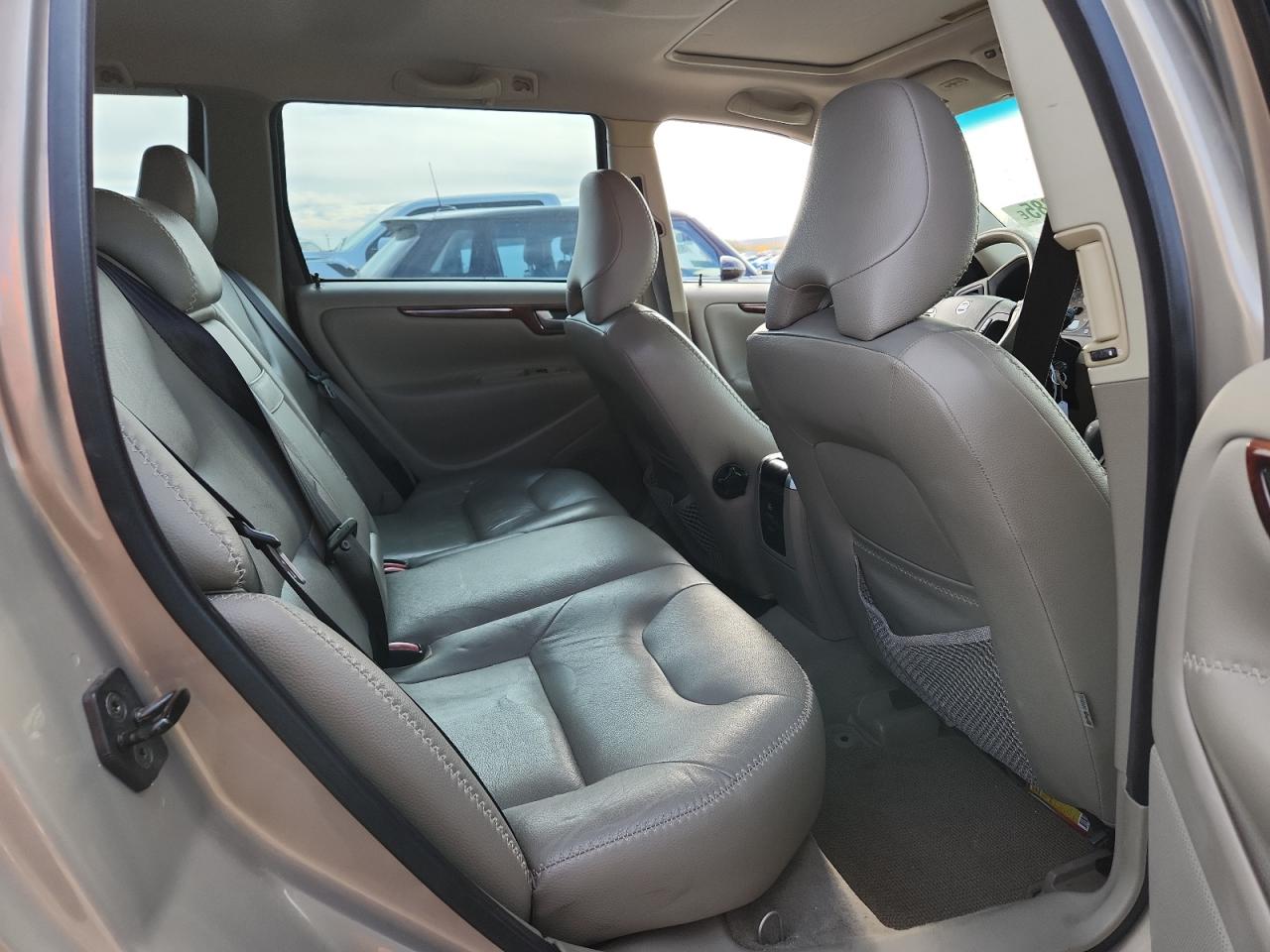 2005 Volvo Xc70 VIN: YV1SZ592351185625 Lot: 92194885