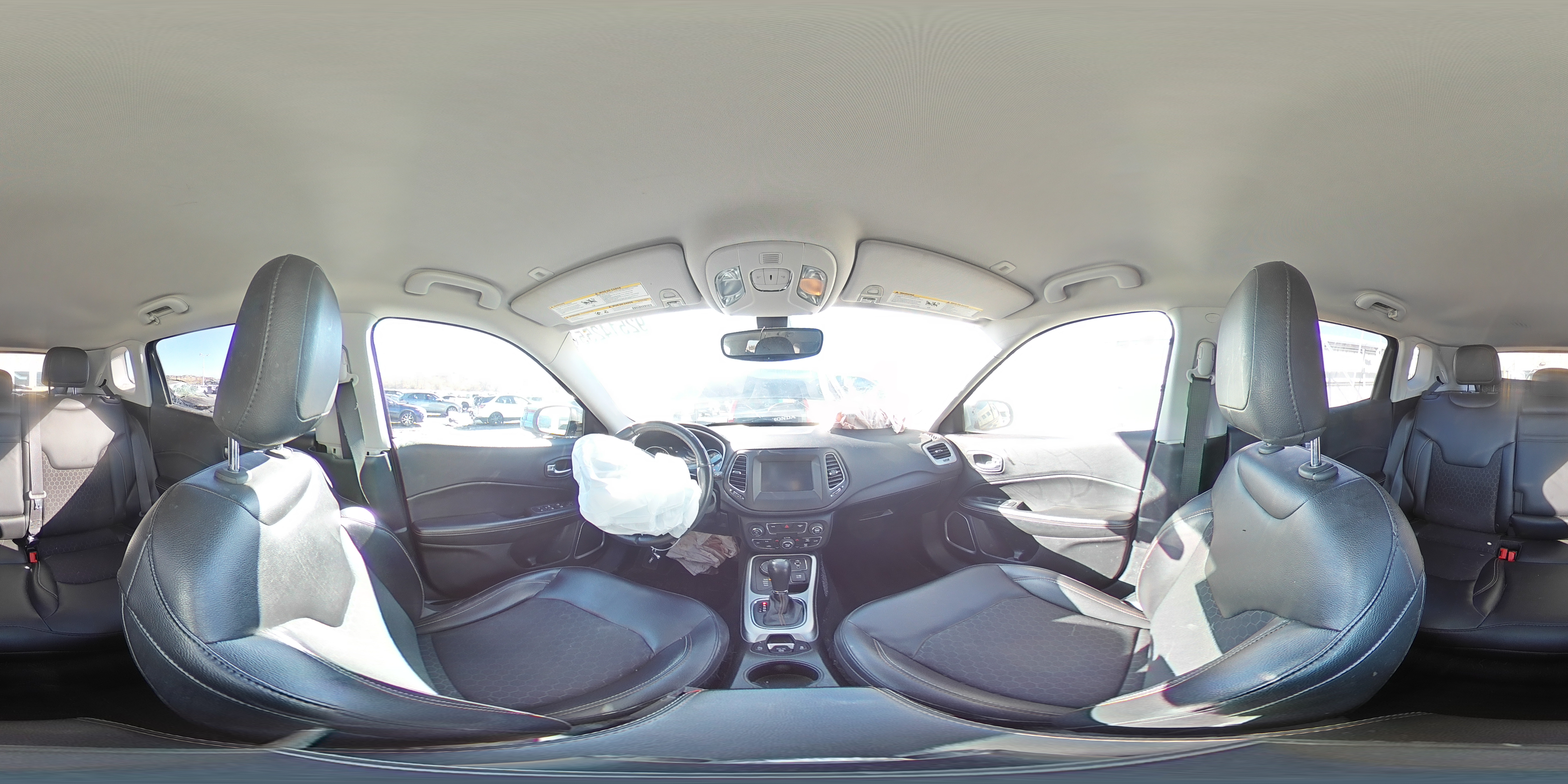 2018 Jeep Compass Latitude VIN: 3C4NJDBB1JT239120 Lot: 92514255