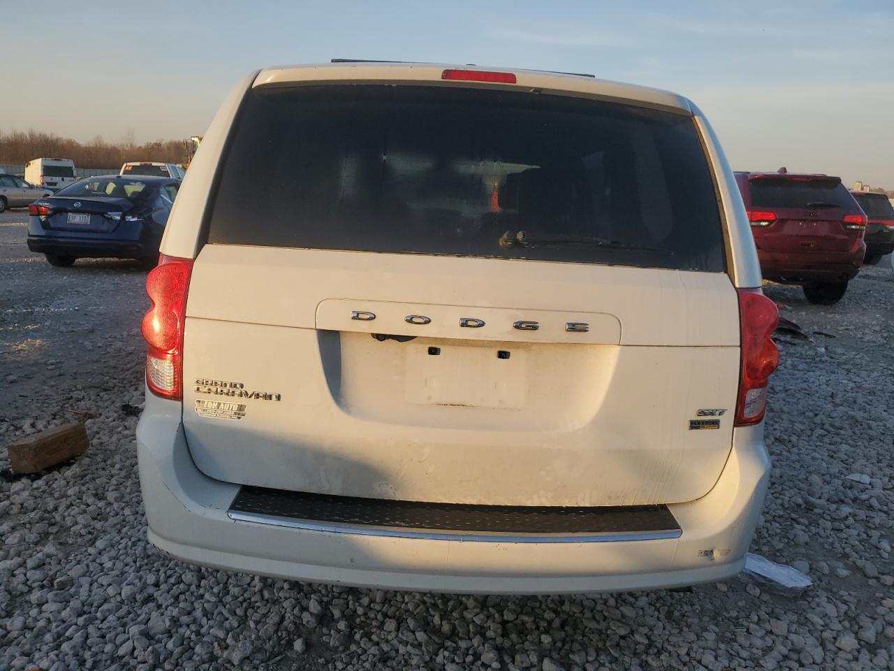 2019 Dodge Grand Caravan Sxt VIN: 2C4RDGCG0KR777025 Lot: 92704075