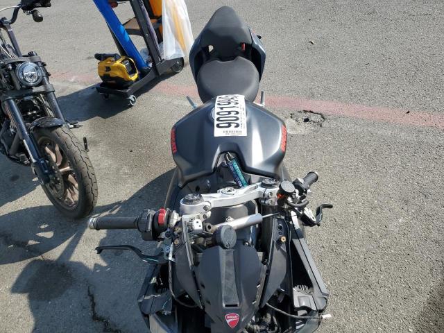 2024 DUCATI PANIGALE V2  