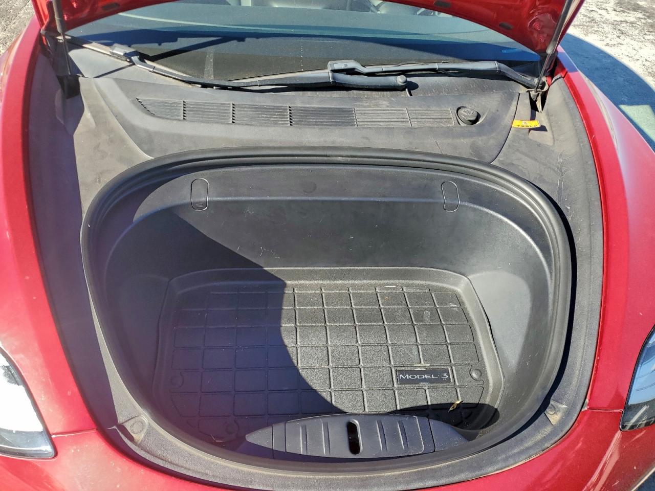 2018 Tesla Model 3 VIN: 5YJ3E1EB0JF121712 Lot: 94717565