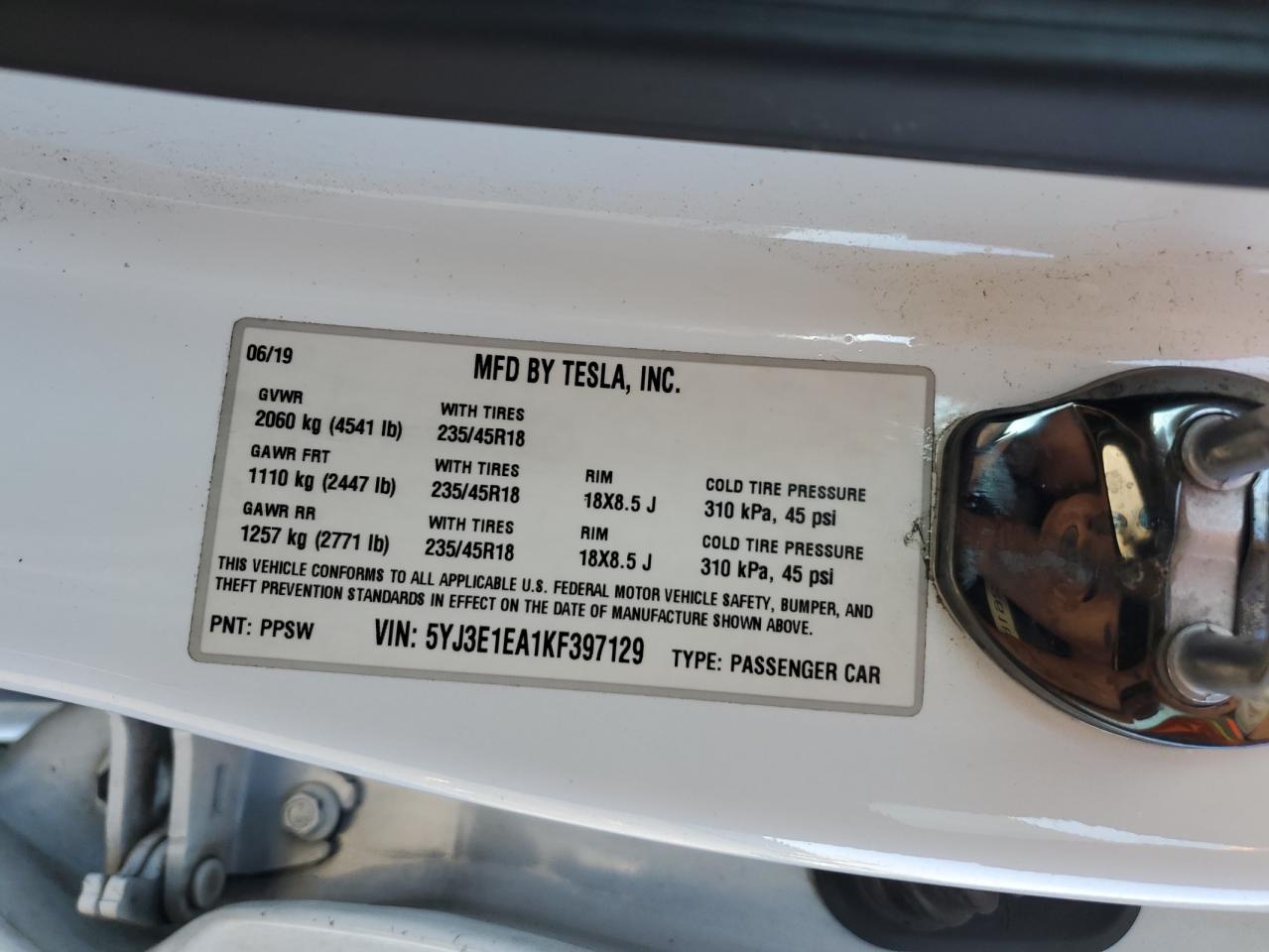 2019 Tesla Model 3 VIN: 5YJ3E1EA1KF397129 Lot: 93618185