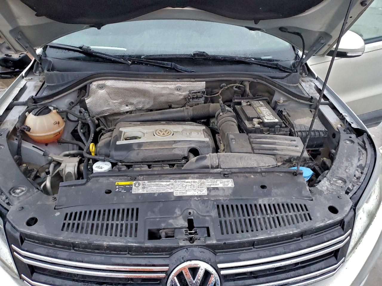 2014 Volkswagen Tiguan S VIN: WVGAV3AX2EW599941 Lot: 93887585