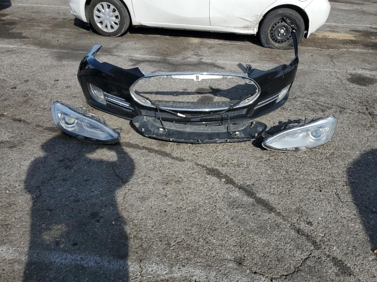 2015 Tesla Model S VIN: 5YJSA1E28FF102551 Lot: 91614895