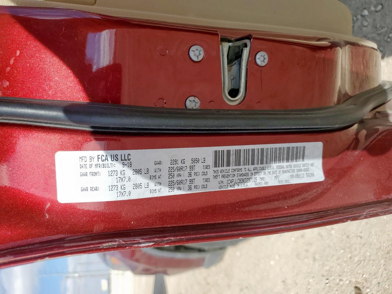 2019 Jeep Cherokee Latitude VIN: 1C4PJLCB3KD297125 Lot: 90645455