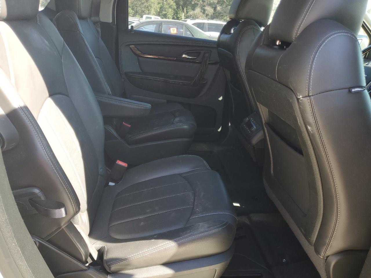 2015 GMC Acadia Denali VIN: 1GKKVTKD7FJ165160 Lot: 92942725