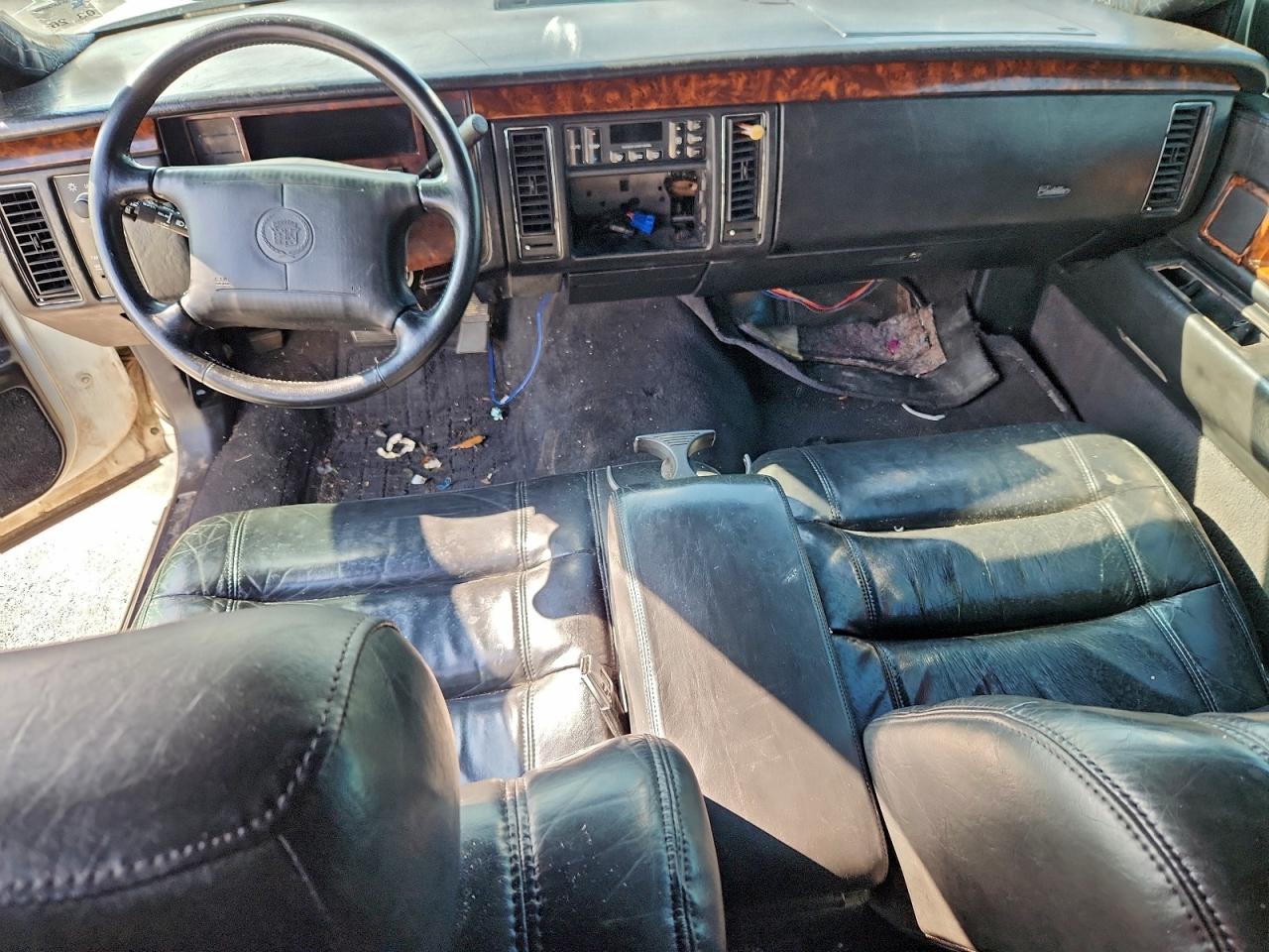 1995 Cadillac Fleetwood Base VIN: 1G6DW52P4SR708101 Lot: 85425645