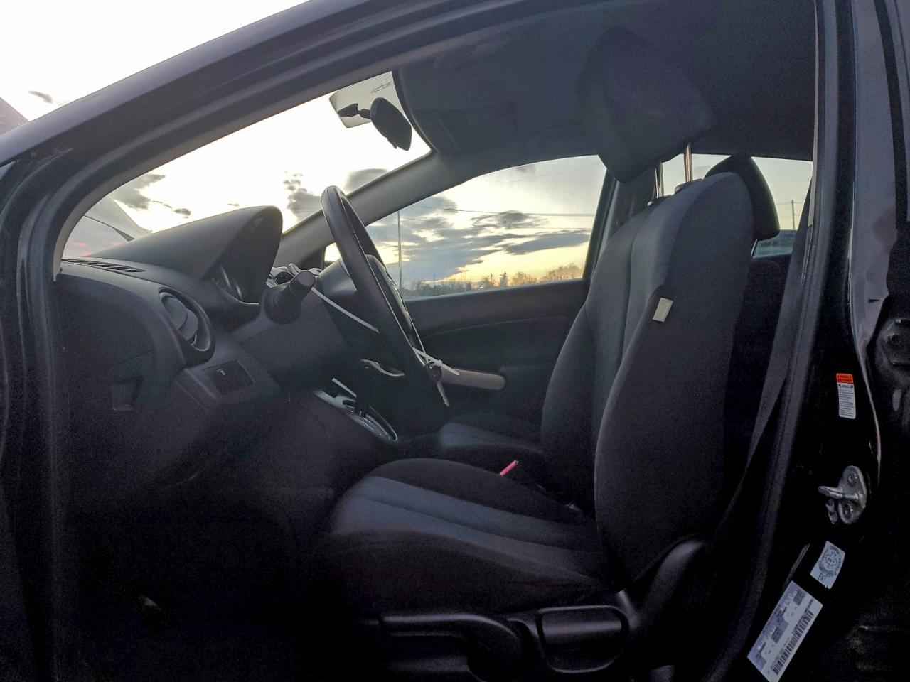 2011 Mazda Mazda2 VIN: JM1DE1HY6B0116048 Lot: 93431515