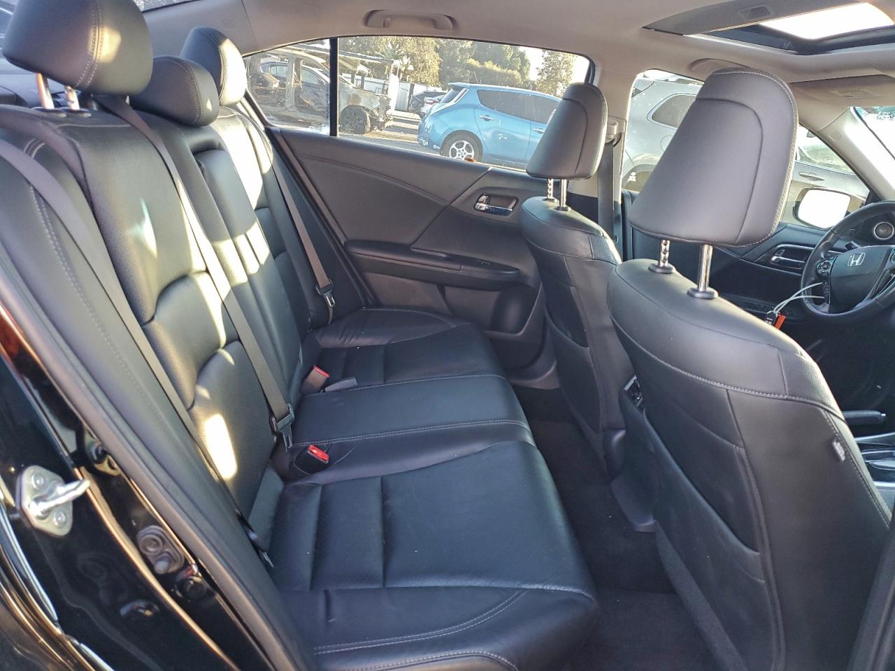 2017 Honda Accord Exl VIN: 1HGCR2F87HA094364 Lot: 93714115