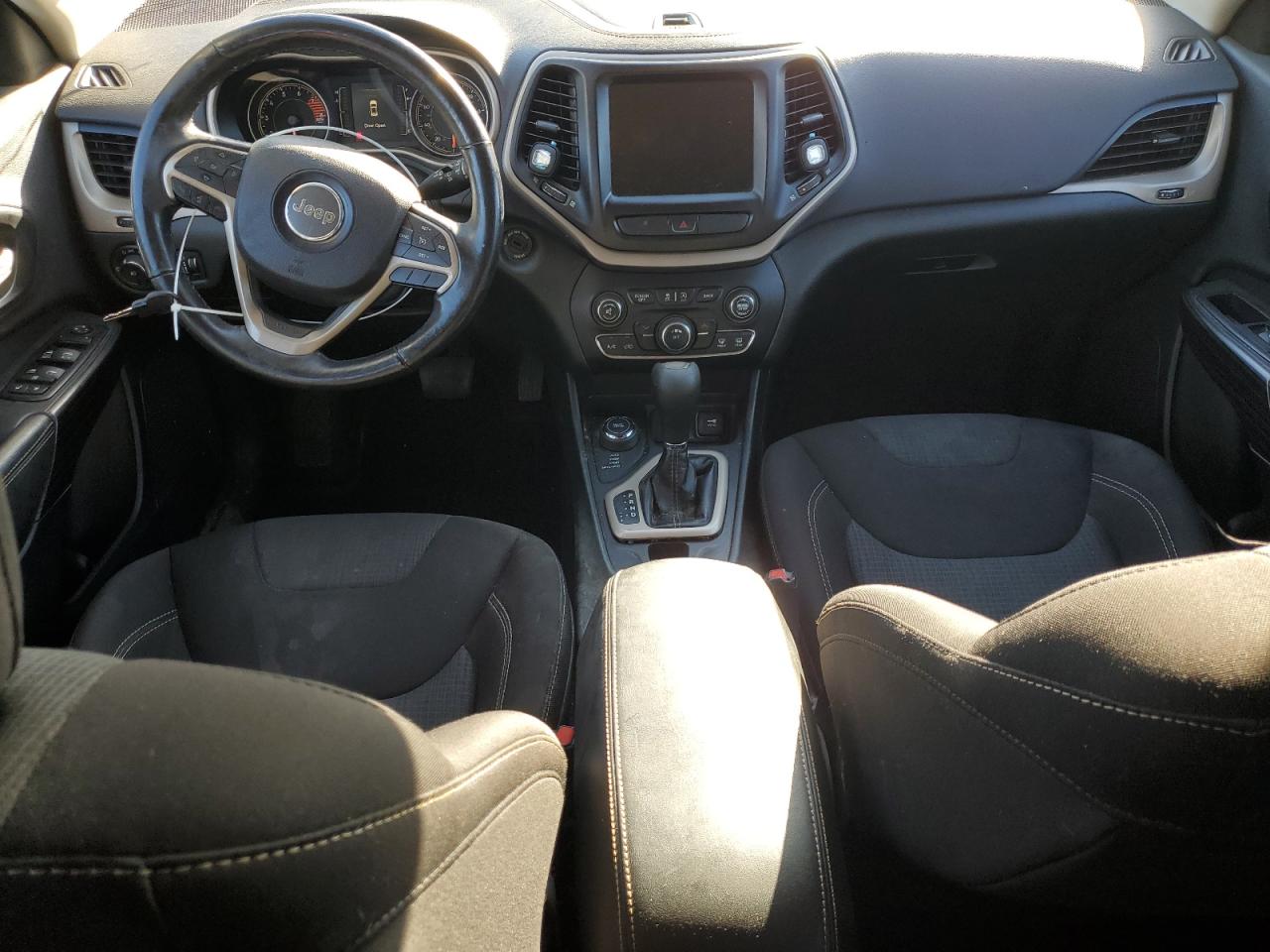 2016 Jeep Cherokee Latitude VIN: 1C4PJMCS7GW194534 Lot: 92039715