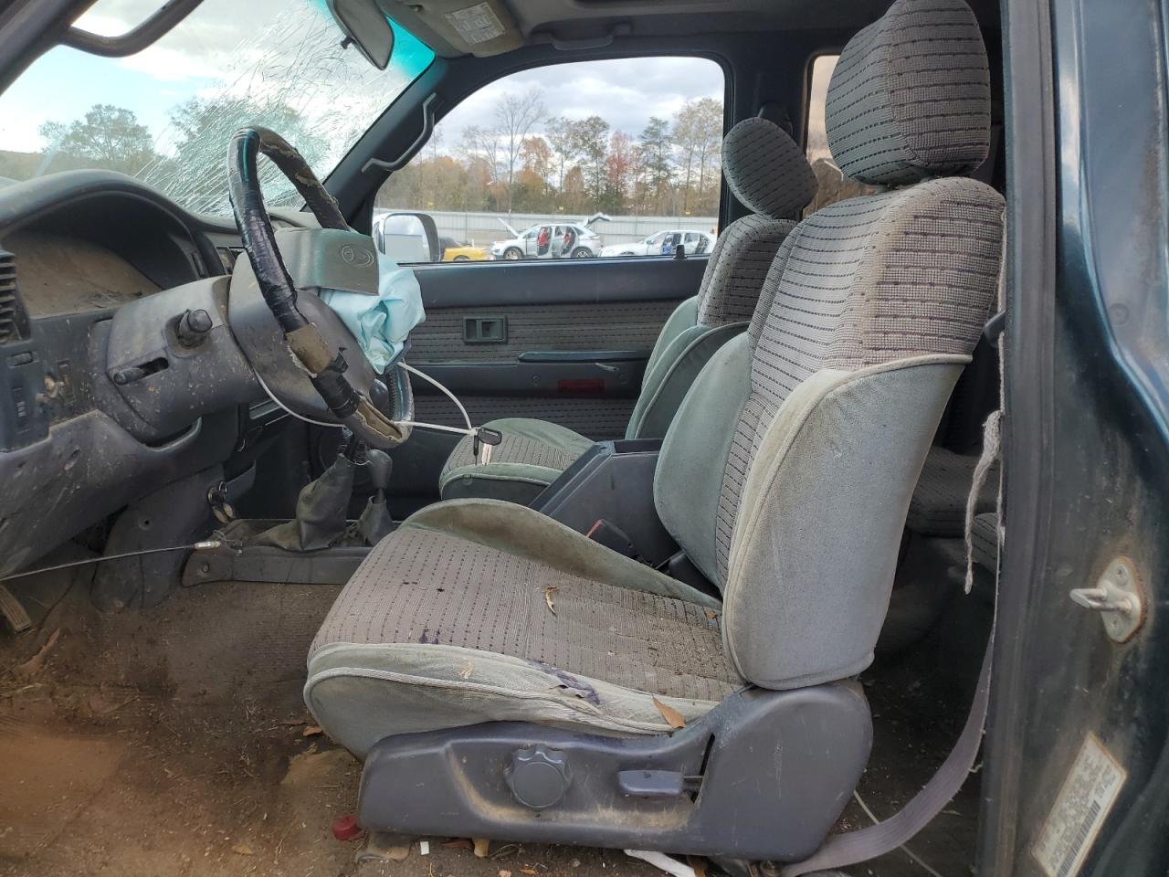 1998 Toyota Tacoma Xtracab Limited VIN: 4TAWN74N4WZ096581 Lot: 91807955