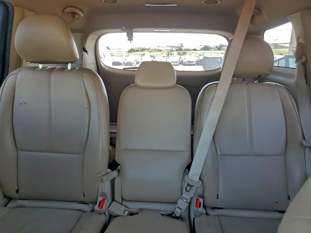 2017 Kia Sedona Lx VIN: KNDMB5C11H6218048 Lot: 93703975