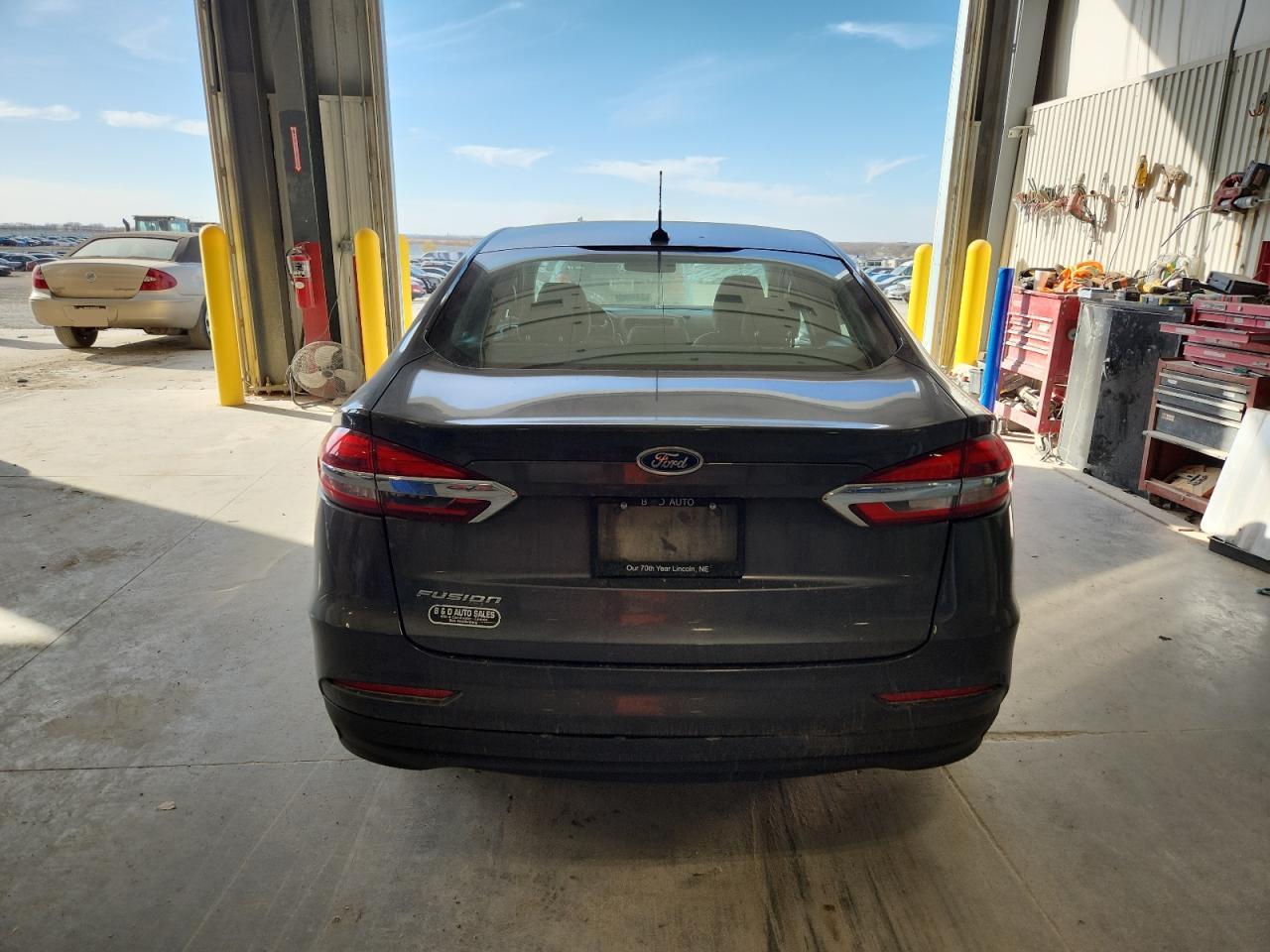 2019 Ford Fusion S VIN: 3FA6P0G76KR148364 Lot: 92075335
