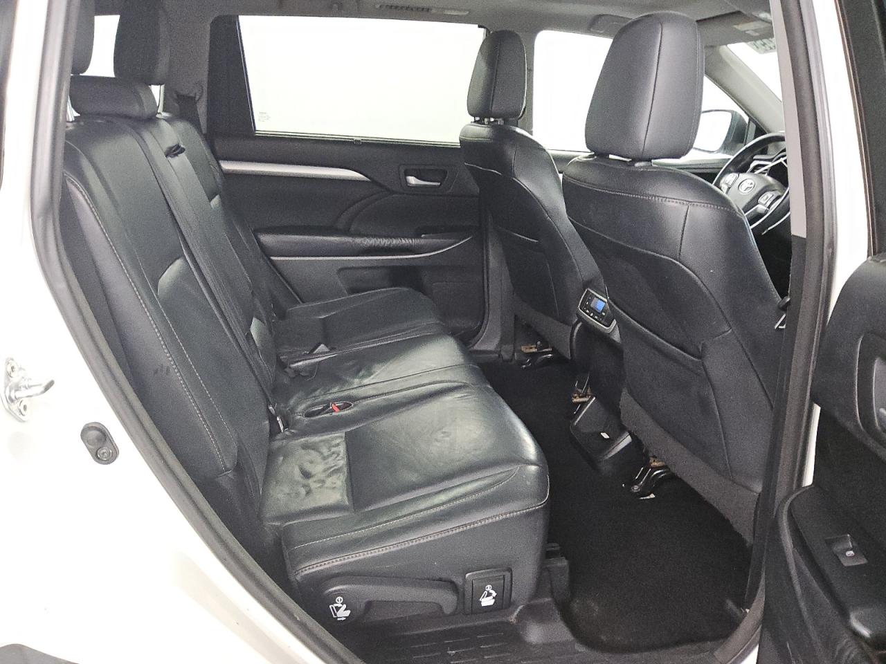 2016 Toyota Highlander Xle VIN: 5TDKKRFH8GS135979 Lot: 87215845