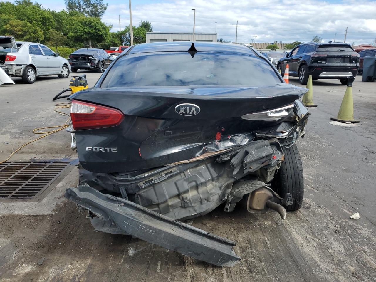 2015 Kia Forte Lx VIN: KNAFK4A68F5259293 Lot: 92859835