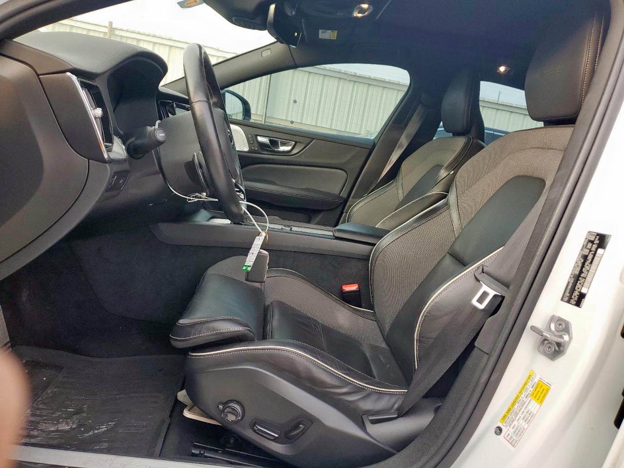 2019 Volvo S60 T6 R-Design VIN: 7JRA22TM9KG011843 Lot: 92982795